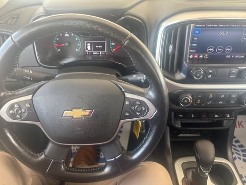 Used 2022 Chevrolet Colorado LT w/ Fleet Safety Package RWD image 18