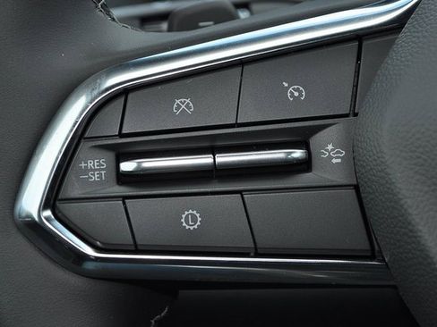 New 2026 Chevrolet Equinox LT w/ Convenience Package II image 18