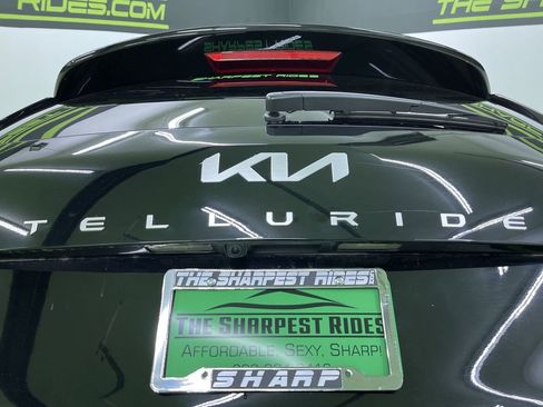 Used 2023 Kia Telluride EX w/ EX Captain's Chair Package image 13