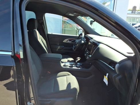 Used 2023 Chevrolet Traverse LT w/ LPO, Floor Liner Package AWD/4WD image 20