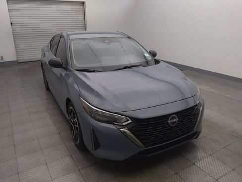Used 2024 Nissan Sentra SR FWD image 14