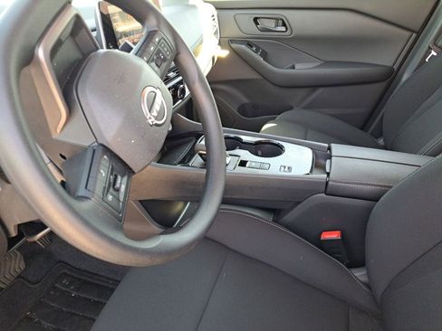 Certified 2026 Nissan Rogue S image 17