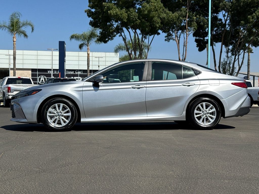 Used 2025 Toyota Camry LE FWD image 2