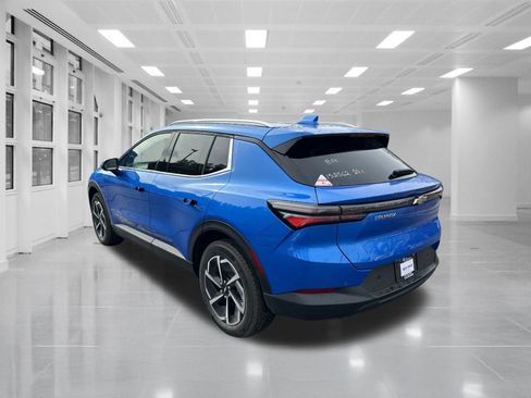 New 2026 Chevrolet Equinox EV LT image 7