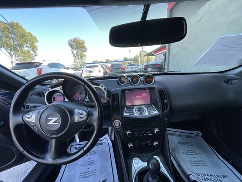 Used 2013 Nissan 370Z Touring w/ Sport Pkg RWD image 10