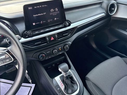 Certified 2023 Kia Forte LXS w/ LXS Technology Package image 11