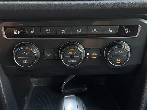 Used 2021 Volkswagen Tiguan SE R-Line AWD/4WD image 32