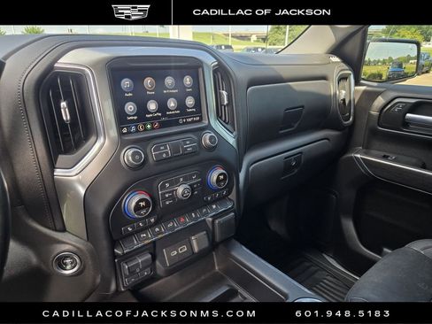 Used 2021 Chevrolet Silverado 1500 LTZ RWD image 14
