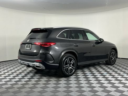 Certified 2025 Mercedes-Benz GLC 300 4MATIC image 9