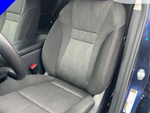 Certified 2025 Nissan Rogue SV image 23