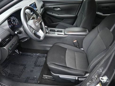 Used 2024 Nissan Sentra SV FWD image 9