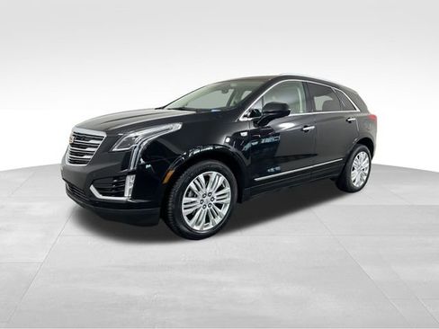 Used 2019 Cadillac XT5 Premium Luxury image 2