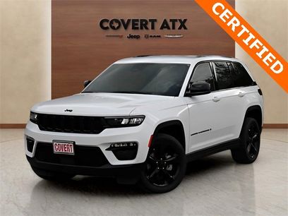 Used 2024 Jeep Grand Cherokee Limited w/ Black Appearance Package