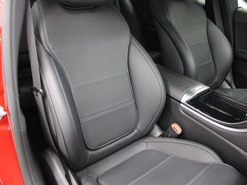 Used 2023 Mercedes-Benz C 300 Sedan image 28