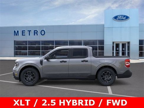 New 2025 Ford Maverick XLT image 31