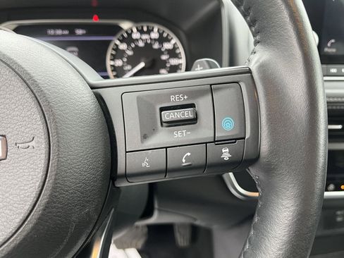 Used 2024 Nissan Rogue SV w/ SV Premium Package AWD/4WD image 27