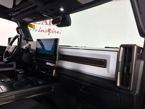 Used 2025 GMC Hummer EV 3X AWD/4WD image 36