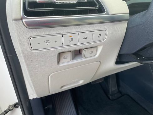 Used 2021 Hyundai Palisade Limited FWD image 13