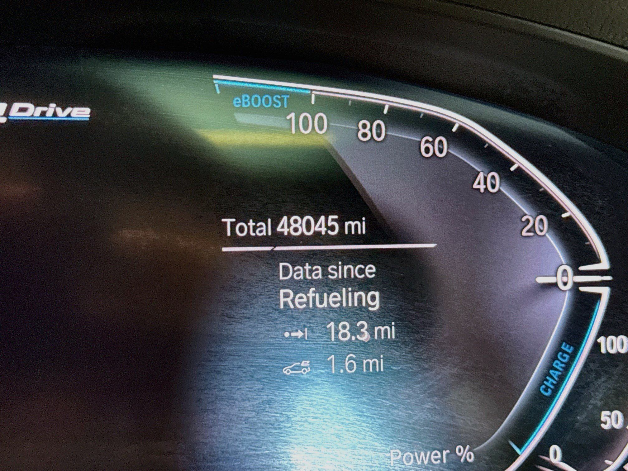 Used 2020 BMW 530e w/ Convenience Package RWD image 8