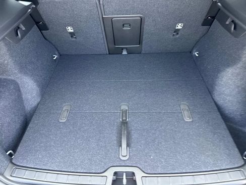 New 2025 Volvo EX40 Core w/ Climate Package image 16