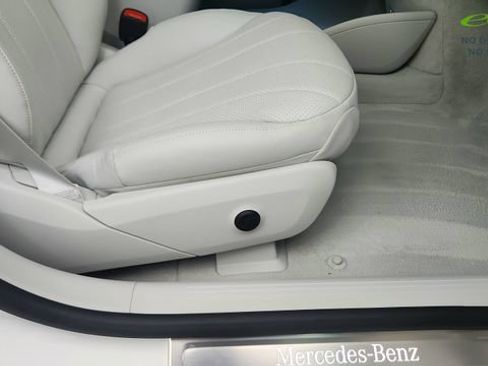 Used 2025 Mercedes-Benz EQE 350+ Sedan w/ Driver Assistance Package image 25