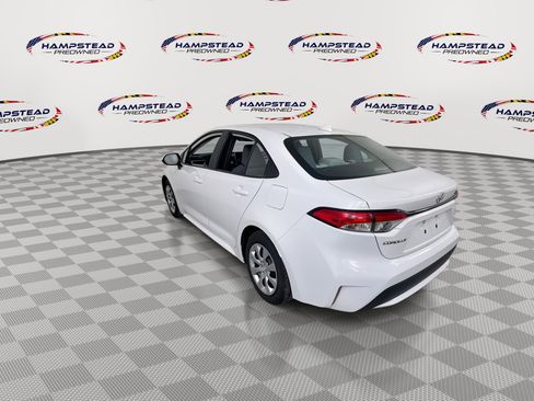 Used 2020 Toyota Corolla LE image 6