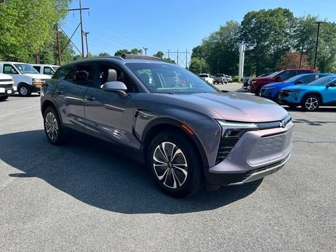 Used 2024 Chevrolet Blazer EV LT AWD/4WD image 4