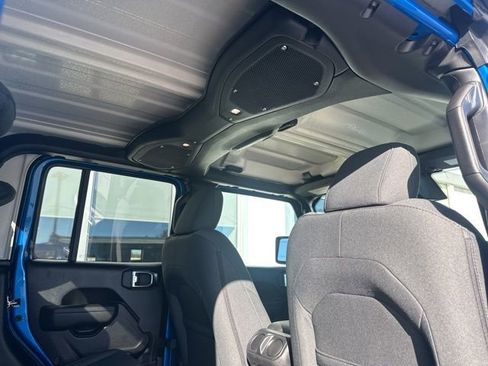 New 2026 Jeep Gladiator Sport image 21