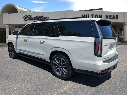 Used 2023 Cadillac Escalade ESV Sport Platinum AWD/4WD image 4