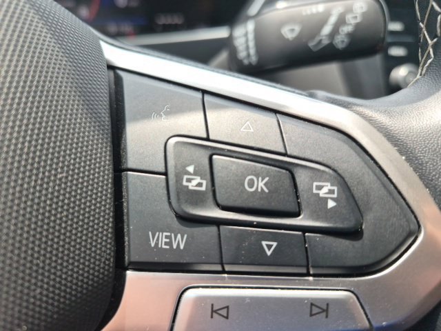 Used 2024 Volkswagen Tiguan SE AWD/4WD image 20