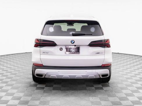 Certified 2024 BMW X5 xDrive40i w/ Parking Assistance Package image 4