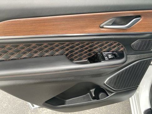 Used 2022 Jeep Grand Cherokee L Summit w/ Advanced Protech Group IV image 22