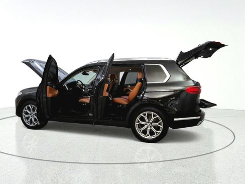 Used 2020 BMW X7 xDrive40i w/ Premium Package AWD/4WD image 12