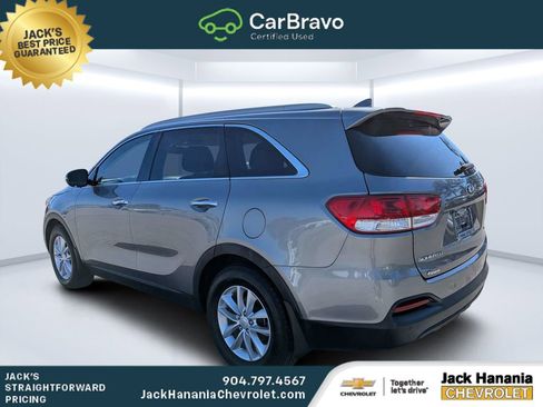 Used 2016 Kia Sorento LX w/ LX Convenience Package FWD image 5