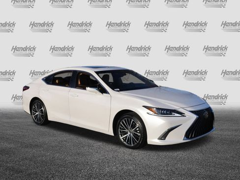Used 2025 Lexus ES 350 350 image 2
