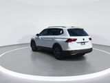 Certified 2022 Volkswagen Tiguan SE w/ Panoramic Sunroof Package image 6