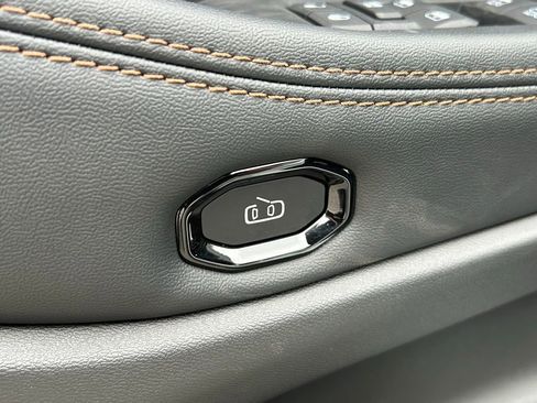 New 2026 Jeep Cherokee Limited image 45