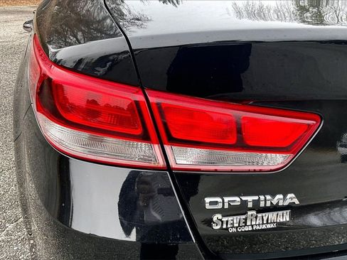 Used 2018 Kia Optima LX w/ 17" Alloy Wheels Package image 21