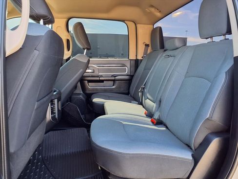 Used 2019 RAM 3500 Lone Star image 17