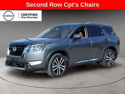 Used 2025 Nissan Pathfinder Platinum