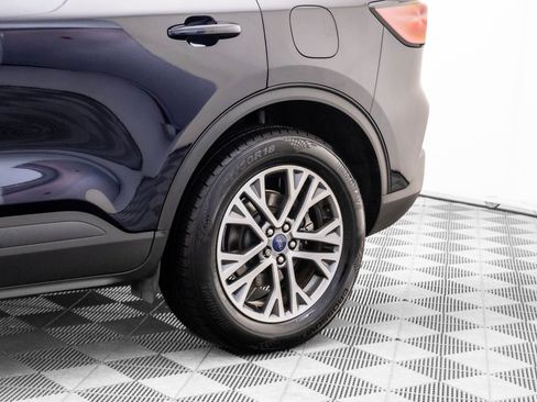 Used 2021 Ford Escape SEL w/ Technology Package image 32