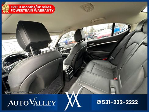 Used 2025 Genesis G70 2.5T image 23