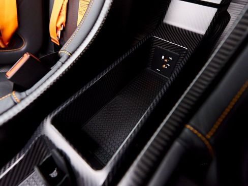 Used 2019 McLaren Senna image 66