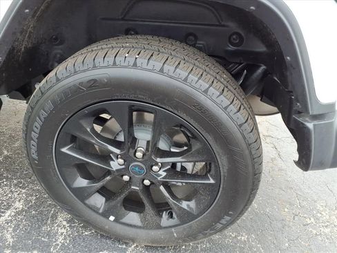 Certified 2025 Jeep Wrangler Unlimited Sahara image 5