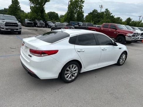 Used 2018 Kia Optima LX w/ 17" Alloy Wheels Package FWD image 21