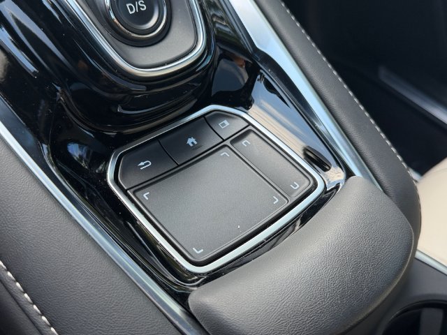 Used 2025 Acura RDX SH-AWD image 29