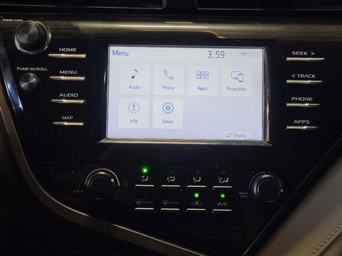 Used 2019 Toyota Camry LE FWD image 25