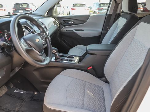 Used 2022 Chevrolet Equinox LT image 11