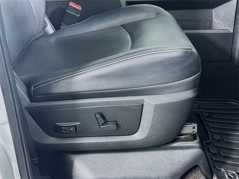 Used 2017 RAM 1500 Laramie w/ Convenience Group image 23