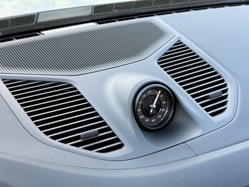 New 2026 Porsche Cayenne Turbo AWD/4WD image 18